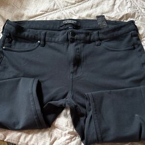 Liverpool Men’s Slim Straight Black Stretch Jeans